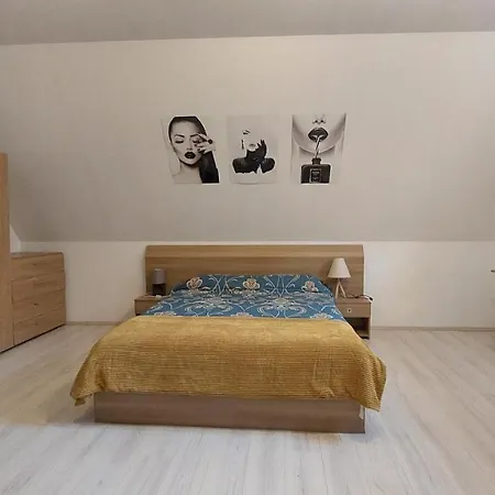 Hotel Stube *